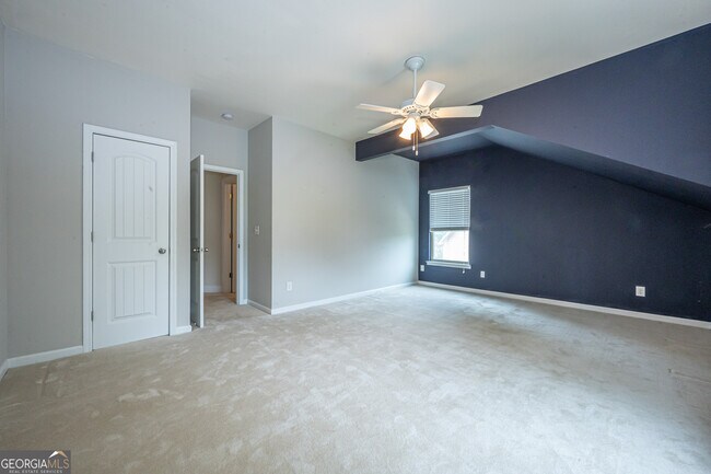 Building Photo - 1675 Great Heron Cove