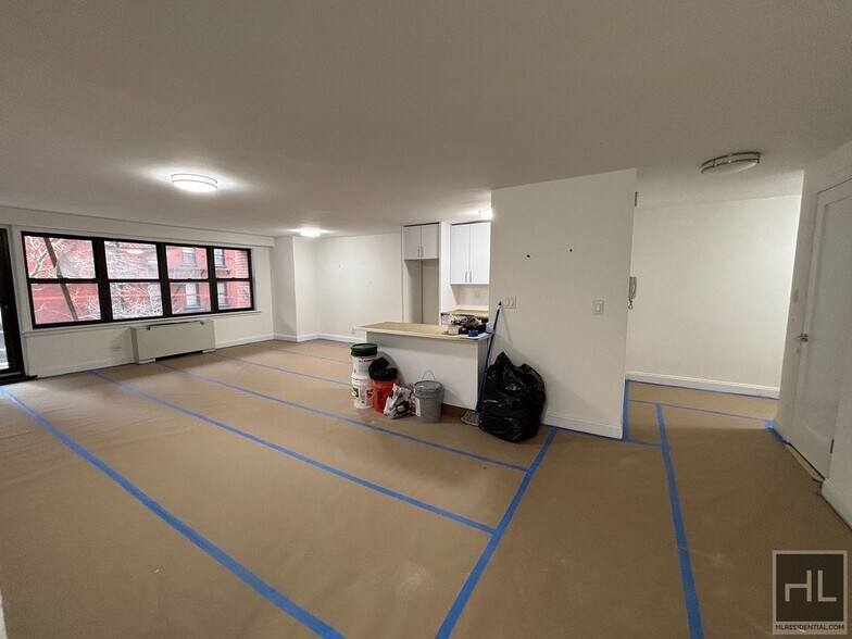 Building Photo - East 82nd Street