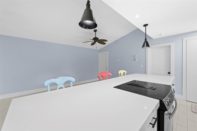 Building Photo - 3937 Arelia Dr