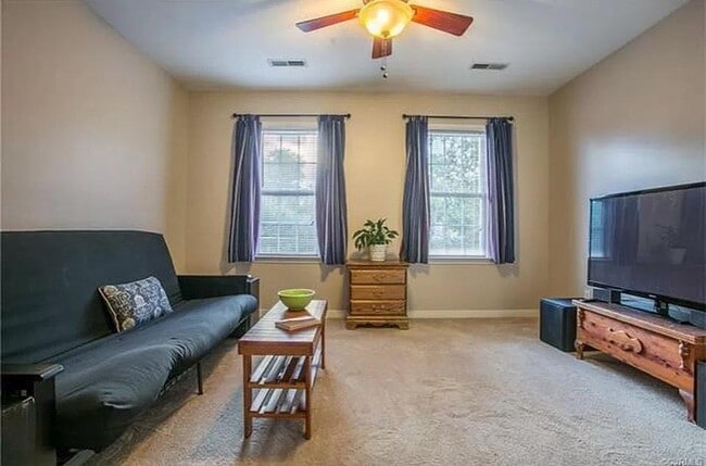 Building Photo - 1107 Sumpter St