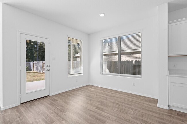 Building Photo - 23810 Maida View Trl