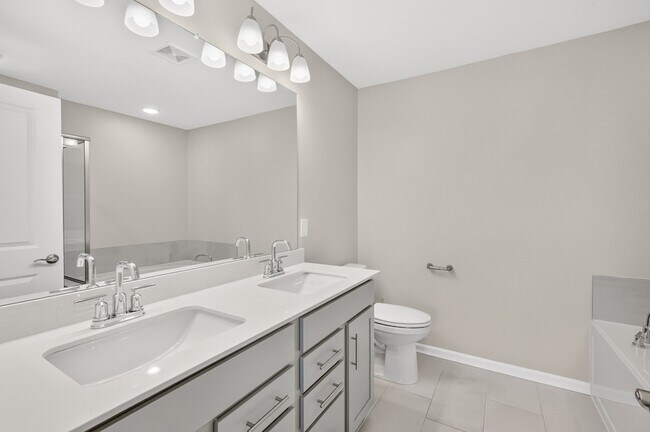 Building Photo - 182 Oasis Dr