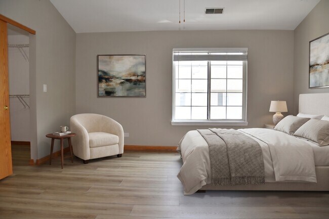 Building Photo - 3467 Ravinia Cir