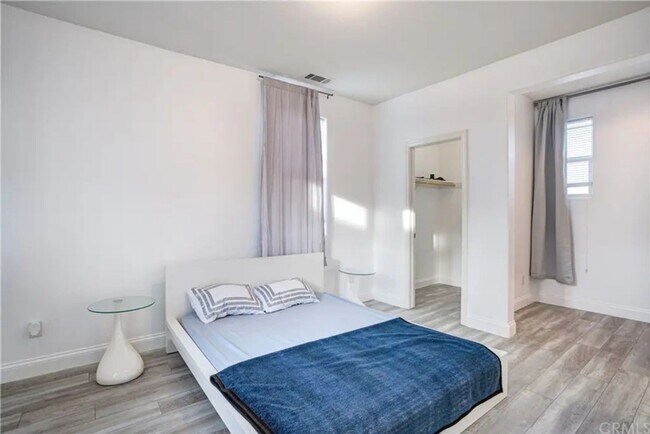 Building Photo - Spacious 4-Bedroom Corner-Lot Home w/ Smar...