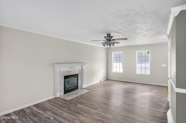 Building Photo - 3 David Ln