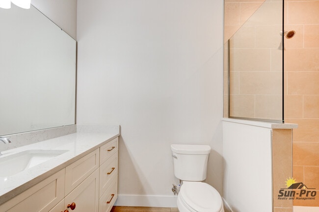 Building Photo - 3046 Isles Wy