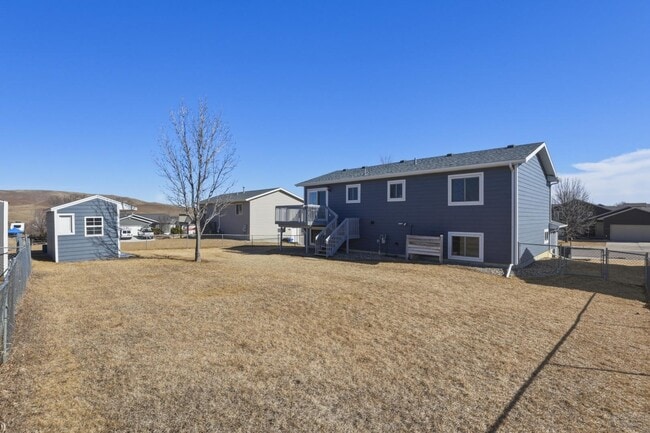 Building Photo - 4517 Three Rivers Dr
