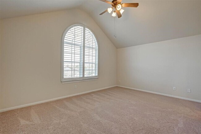 Building Photo - 3216 Clearview Cir