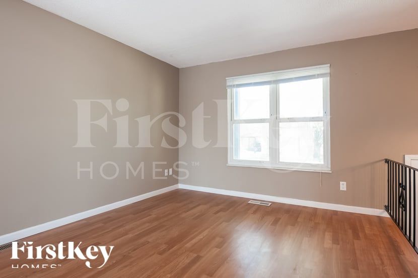 Building Photo - 9553 Winkler Dr