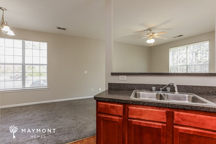 Building Photo - 2294 Coach Way