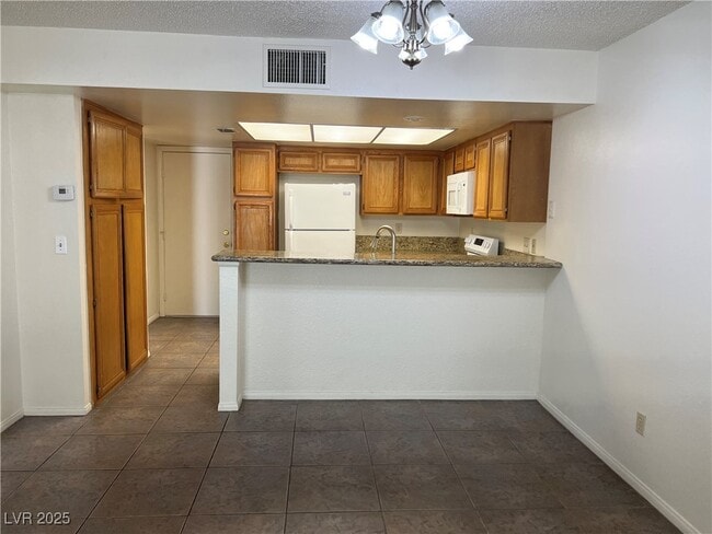 Building Photo - 8940 Clairton Ct