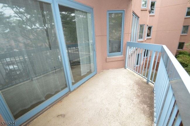 Building Photo - 406 Smith Ct