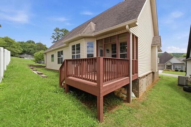 Building Photo - 5343 Asher Village Dr