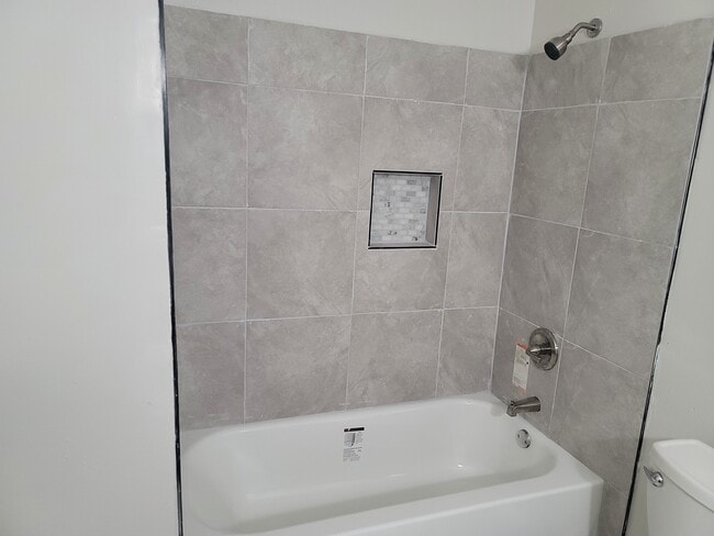 Building Photo - 3429 Malabar Rd