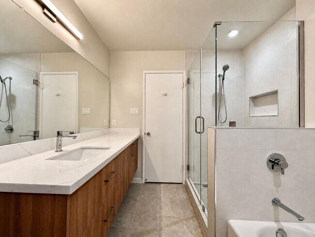 Building Photo - Refined Piedmont Residence with Timeless Mid-Centry Appeal