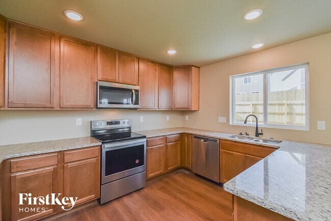 Building Photo - 10345 Luneth Dr