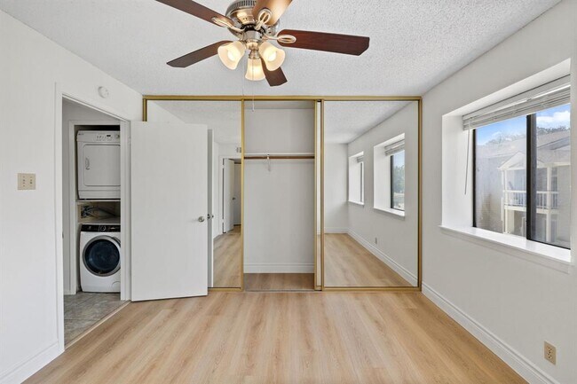 Building Photo - 3115 Helms St