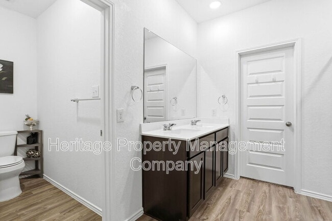 Building Photo - 13250 Hagerd Lp