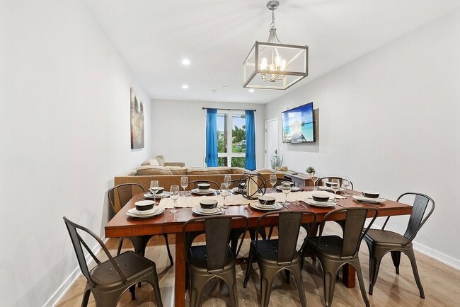 Building Photo - 1611 N 27th St