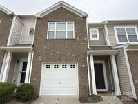 Building Photo - 5668 Tipperlinn Way