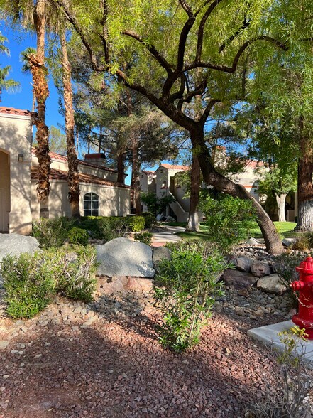 Building Photo - 517 Indian Bluff St