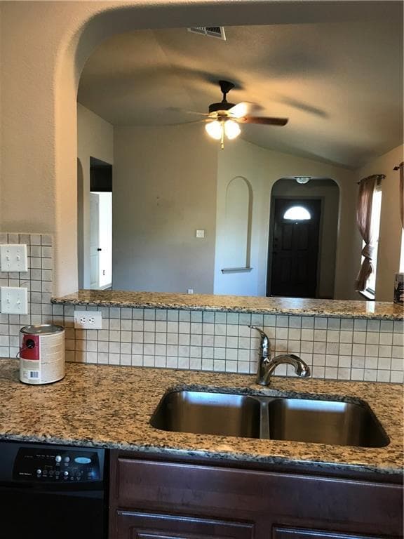 Building Photo - 12001 Broten St