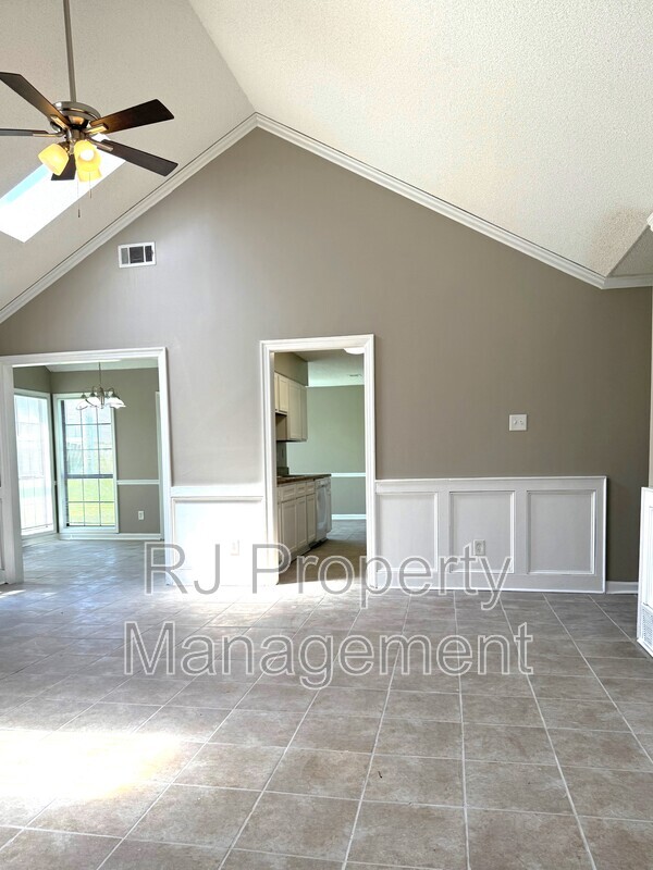 Building Photo - 4308 Ash Creek Cove