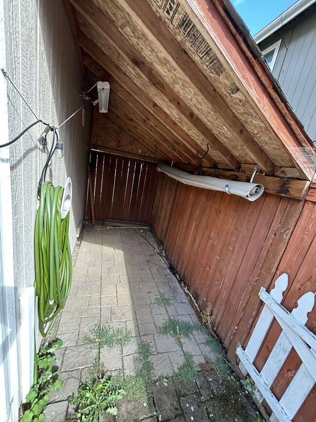 Building Photo - 15839 Yelm Terra Way SE