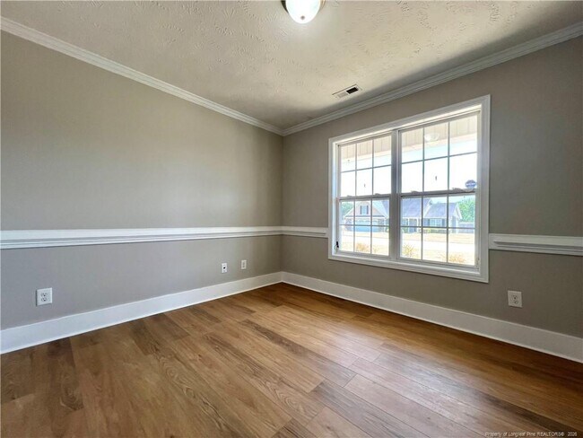 Building Photo - 240 Declaration Dr