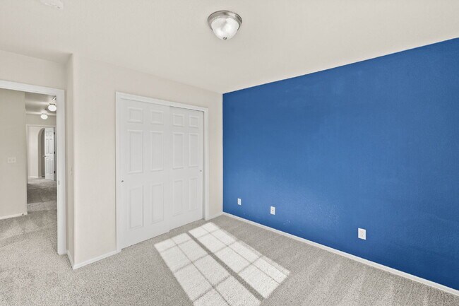 Building Photo - 2217 Inspiration Ln