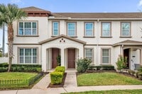 Building Photo - 15537 Honeybell Dr