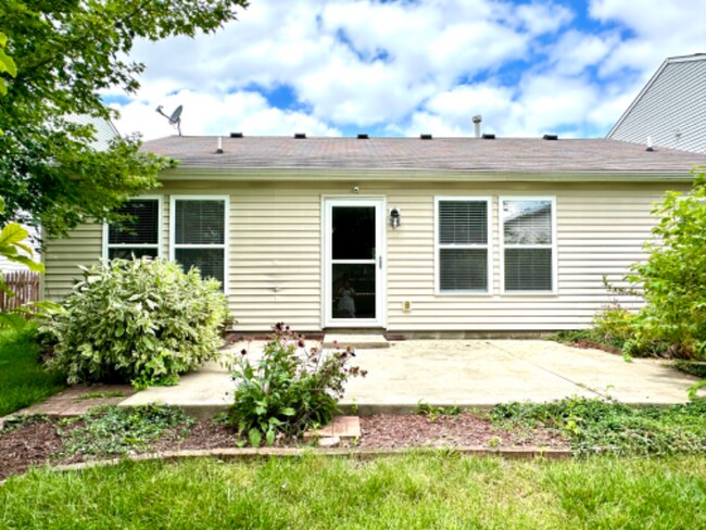 Building Photo - 9393 W Quarter Moon Dr