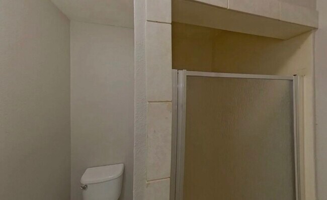 Building Photo - Your Perfect Next Chapter Starts in This 4-Bedroom Home