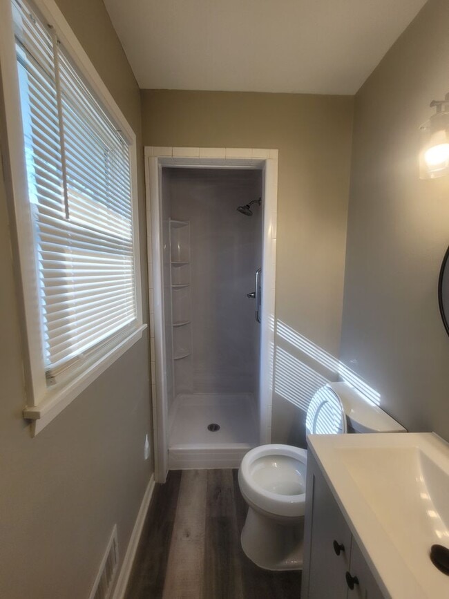 Building Photo - COMING SOON in the spring! - Large SF in North KC