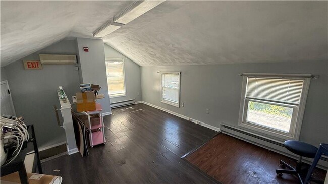 Building Photo - 108 Phenix Ave