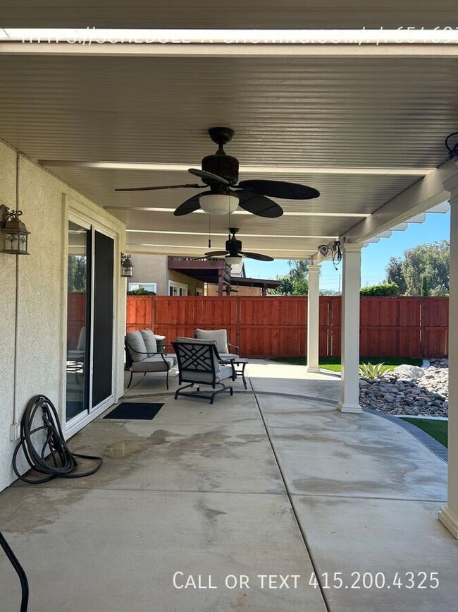 Building Photo - 30934 Crystalaire Dr
