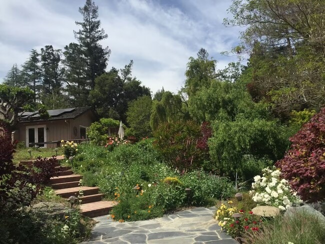Building Photo - 25567 Willow Pond Ln