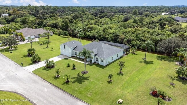 Building Photo - 929 Hialeah St
