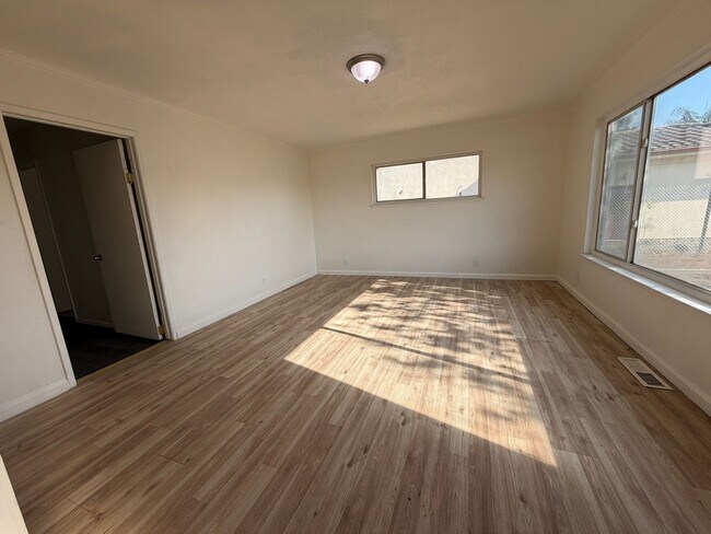 Building Photo - Spacious 4-Bedroom Home on Expansive Lot in the Outskirts of Elk Grove- MORE PHOTOS TO COME!