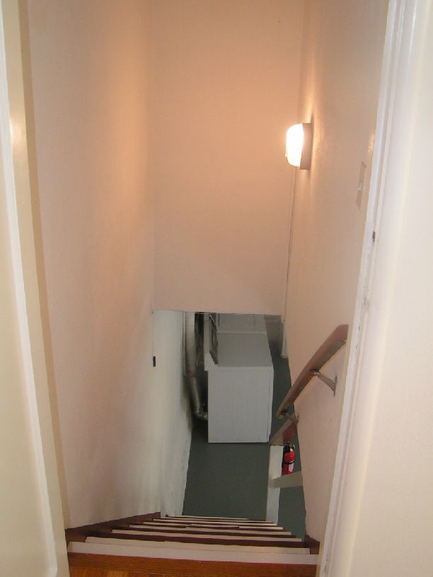 Building Photo - 2204 Castro St