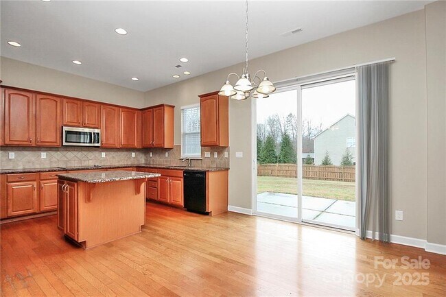 Building Photo - 311 Palmerston Ln