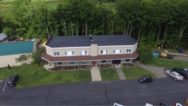 Primary Photo - 1594 Heart Lake Rd