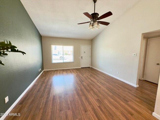 Building Photo - 4448 E Fremont St