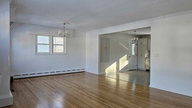 Building Photo - 32 Norwood St