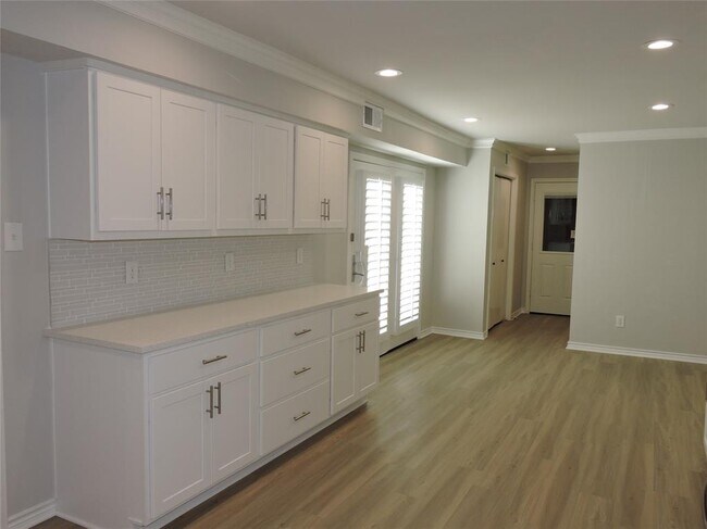Building Photo - 12245 Montego Plaza