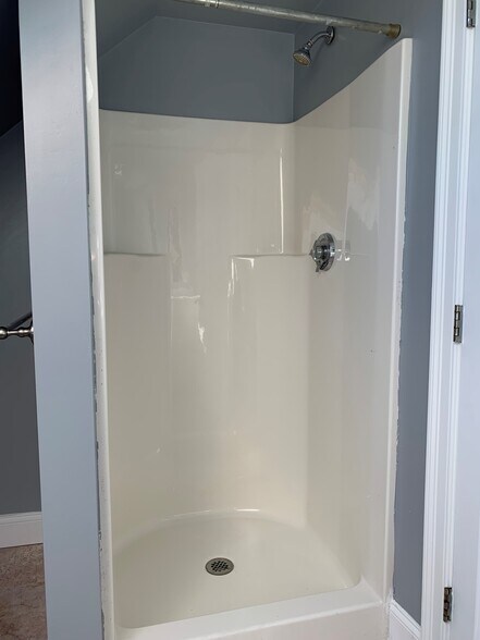 Building Photo - 3 Commercial St