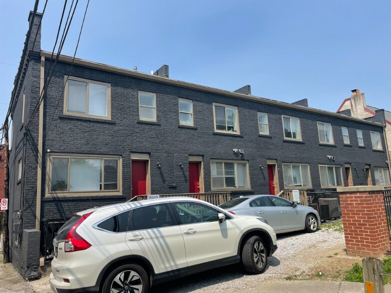 Building Photo - 113 E 9th Ave
