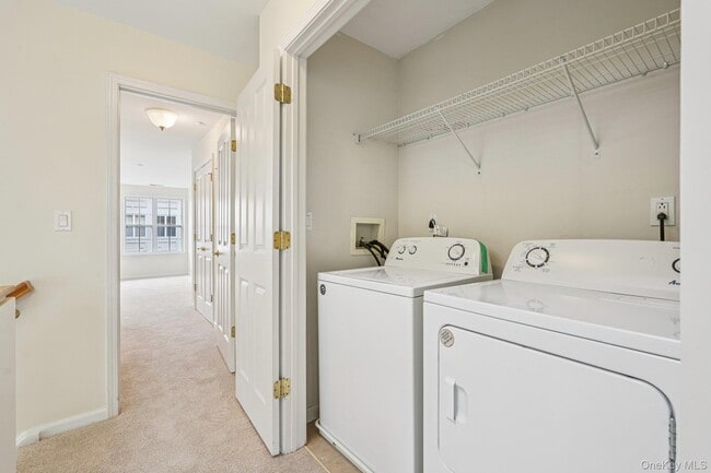 Building Photo - 2 Leeward Dr