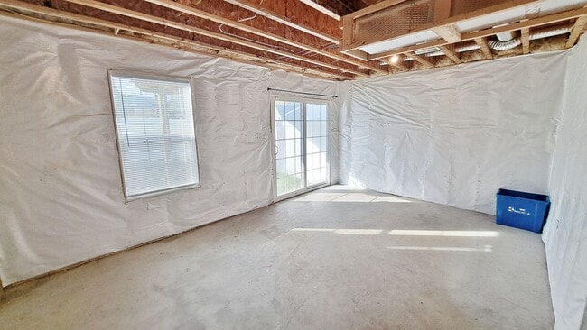 Building Photo - 3 Bed / 2-1/2 Bath Single Family Townhome w/1-Car Garage