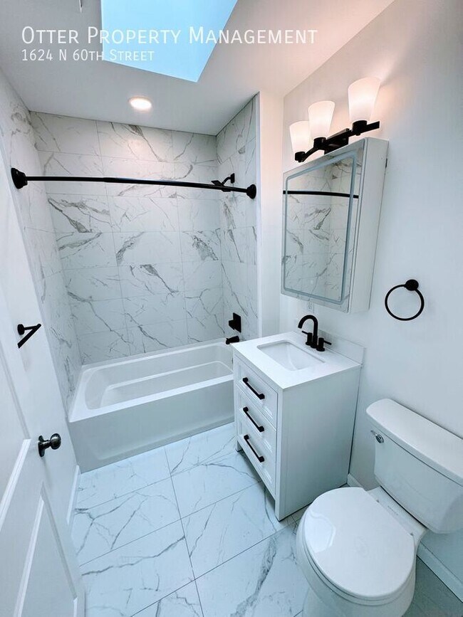 Building Photo - 1624 N 60th St